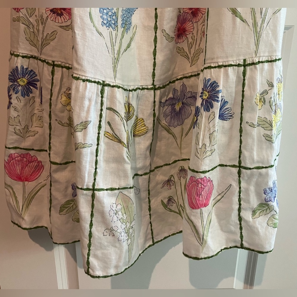 Crown & Ivy white floral grid Small, Pockets - Picture 5 of 16